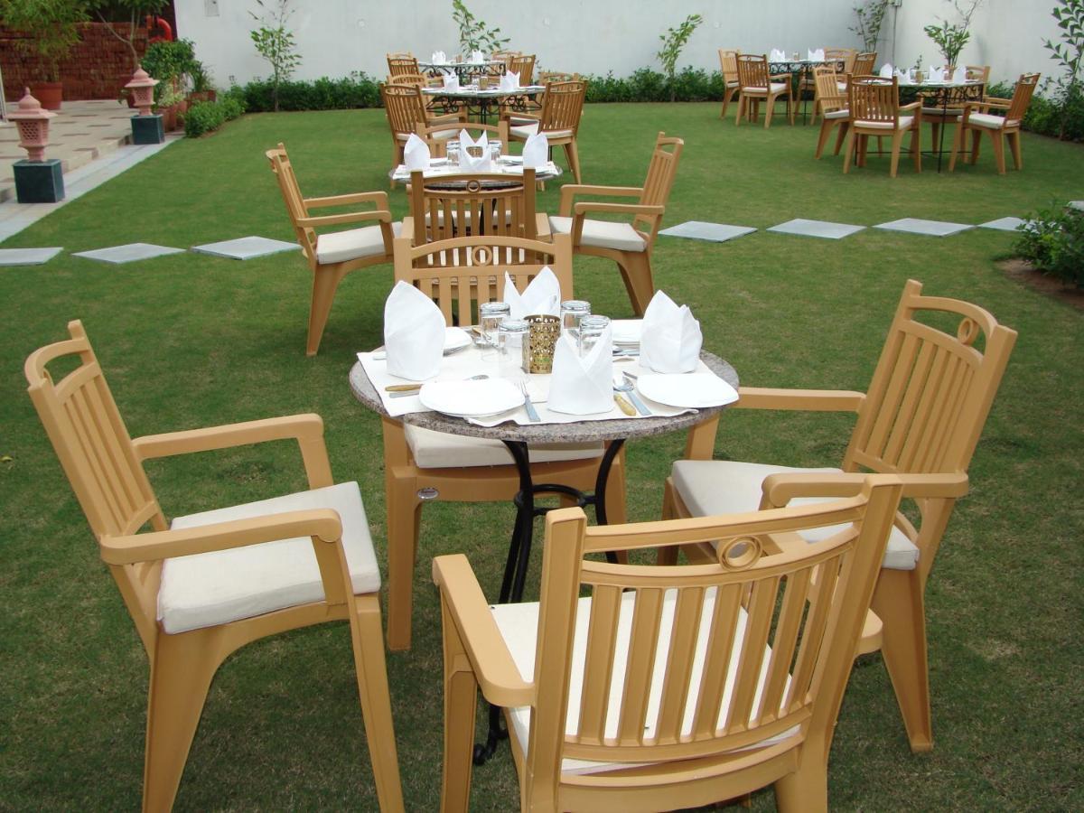 Aurum Boutique Hotel Jaipur Bagian luar foto